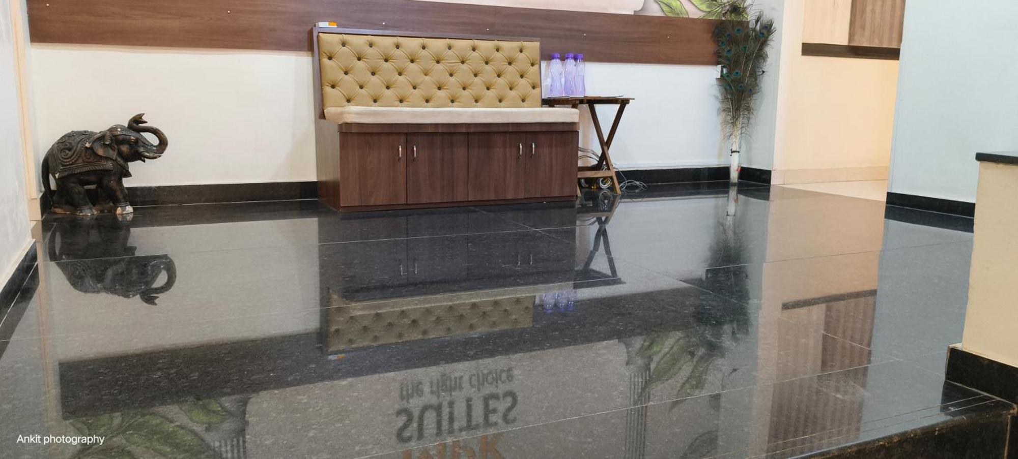 Fabhotel Royal Suits - Nr Mahadji Shinde Chhatri Mundhwa Экстерьер фото