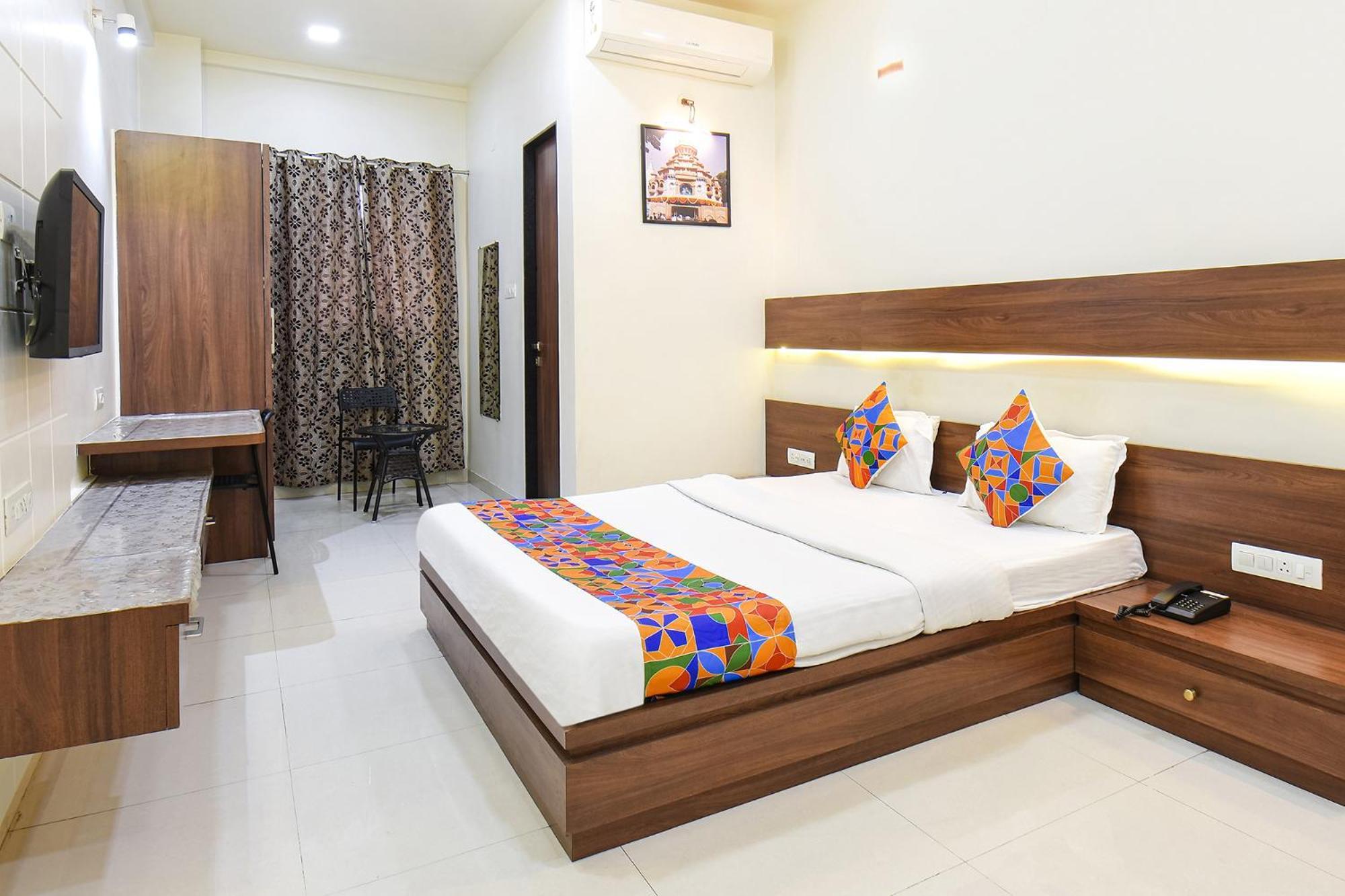 Fabhotel Royal Suits - Nr Mahadji Shinde Chhatri Mundhwa Экстерьер фото