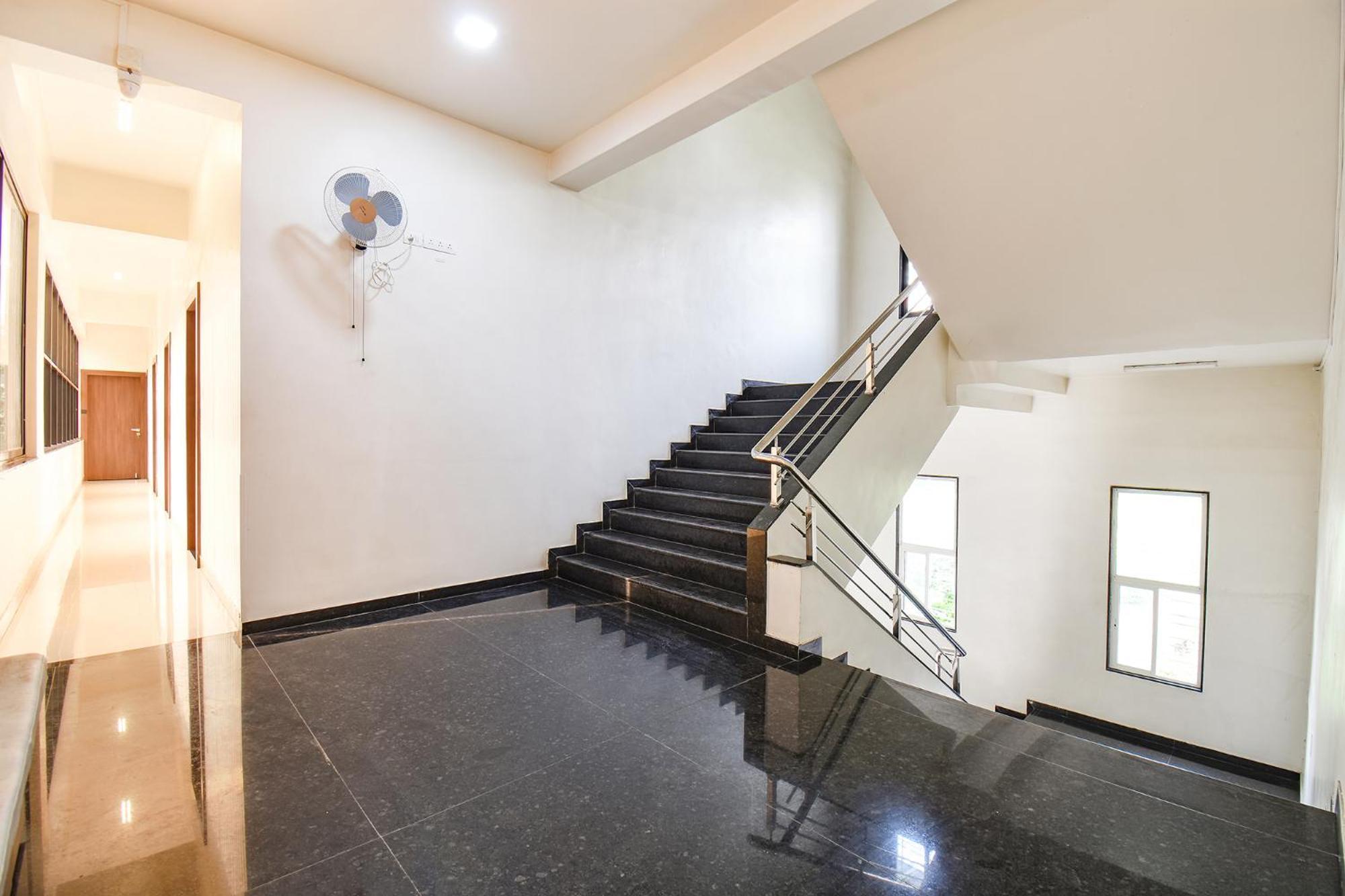 Fabhotel Royal Suits - Nr Mahadji Shinde Chhatri Mundhwa Экстерьер фото